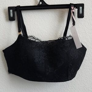 Victoria's Secret Black Love Cloud Lace Lightly Lined Bralette